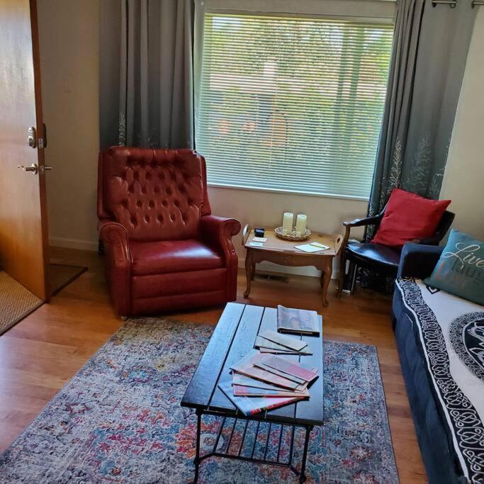 Sweet 2 Bedroom Close To U Of Oregon & Track! Eugene Exterior foto